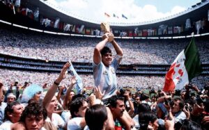 Maradona đứng hạng 3